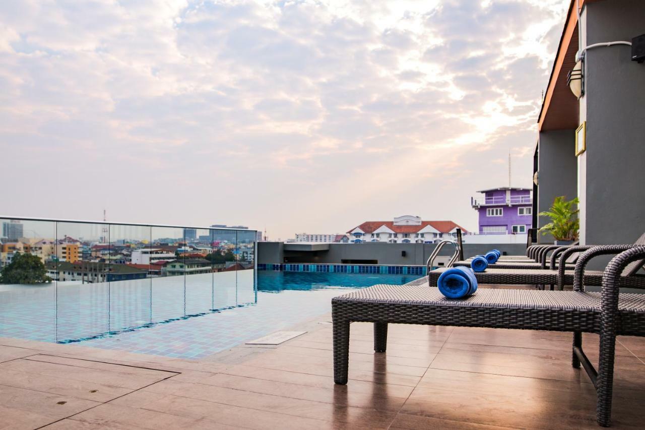 247 Boutique Hotel Pattaya Esterno foto